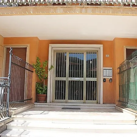 Apartment A Due Passi Dalla Spiaggia Del Surf Levanto